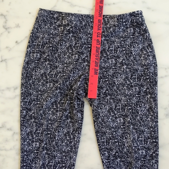 NWOT. Black and White Lightweight High-Waisted Ankle Pants with pockets. - Picture 2 of 7